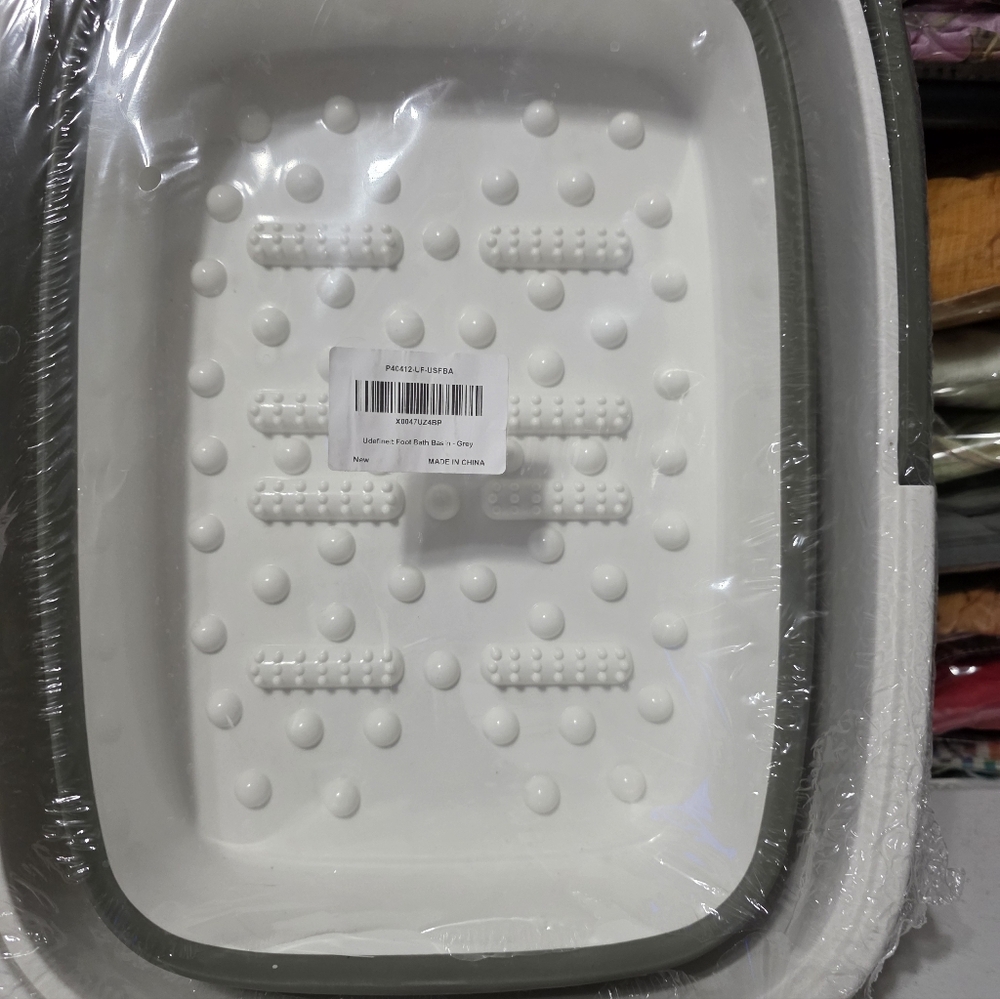 Collapsible White and Gray Foot Bath.